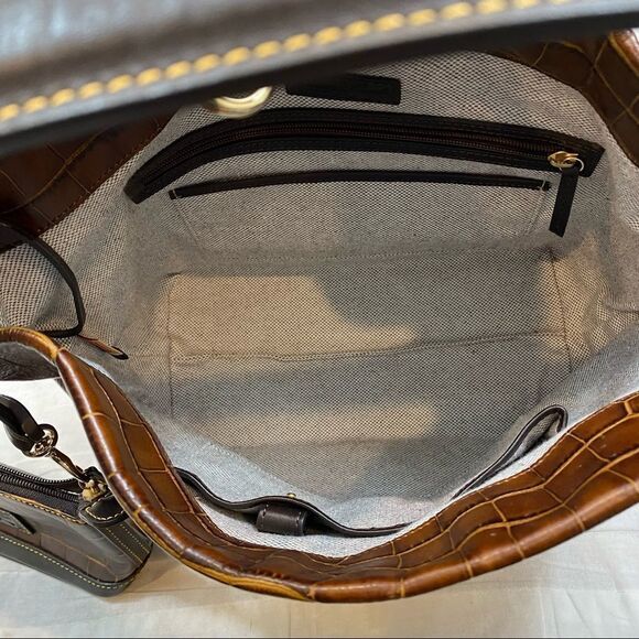 Dooney & Burke Logo Lock Hobo Croc Shoulder Bag with Matching Make Up Case - Picture 8 of 14